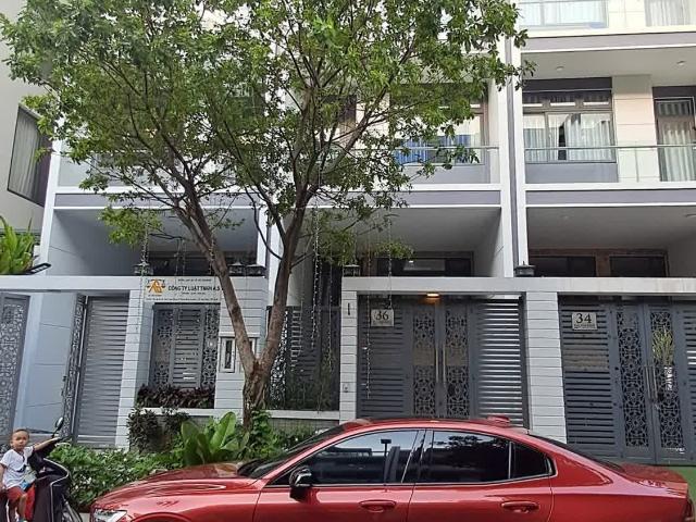 Nhà mặt phố bán tại Khuôn viên UBND Thành phố Hồ Chí Minh, Thành phố Hồ Chí Minh