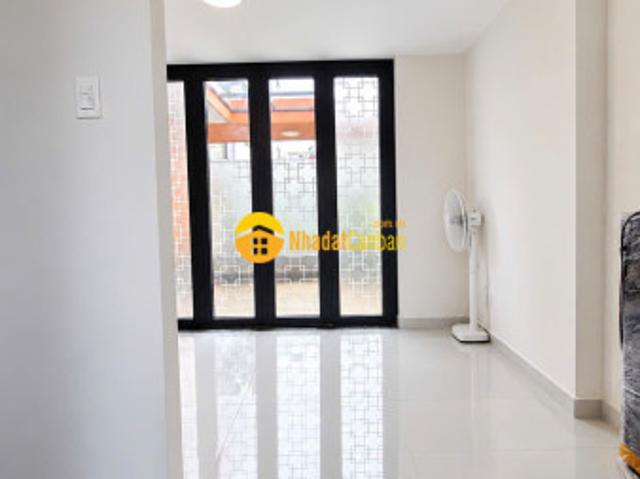 Nhà mặt phố bán