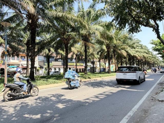 Nhà mặt phố bán