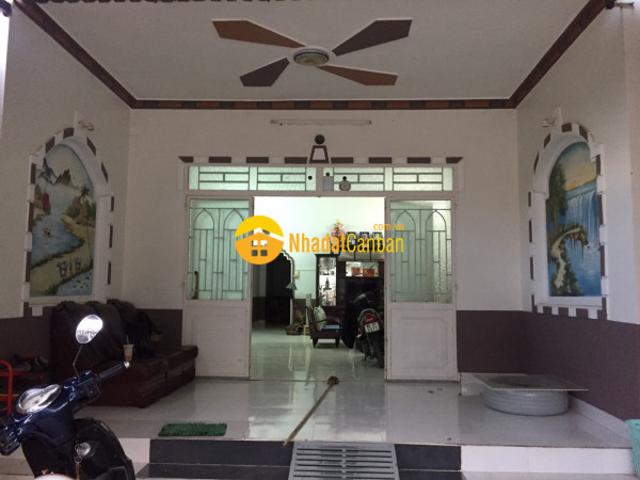 Nhà mặt phố bán