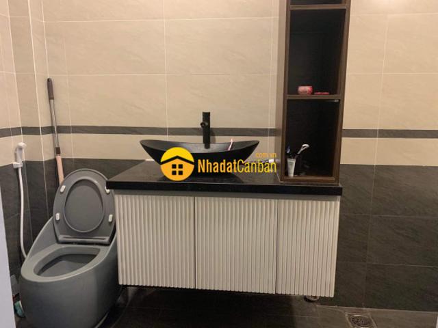 Nhà mặt phố bán
