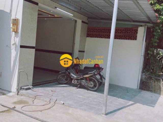 Nhà mặt phố bán