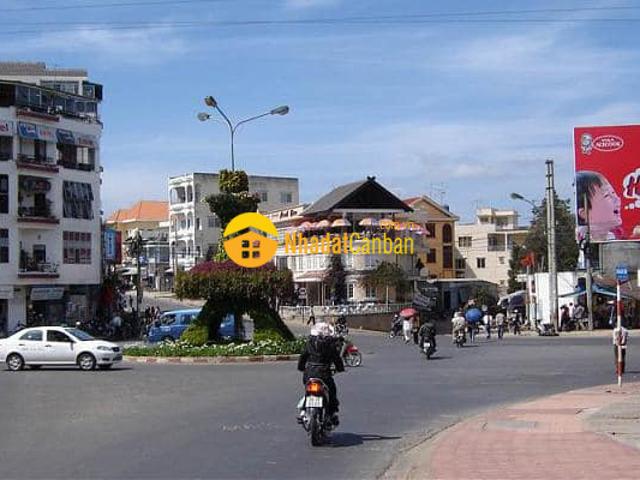 Nhà mặt phố bán