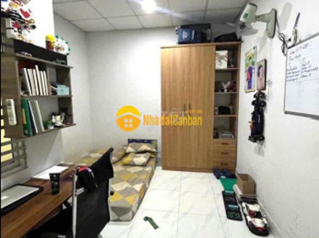 Nhà mặt phố bán