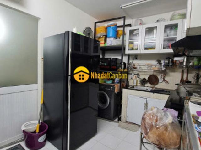 Nhà mặt phố bán