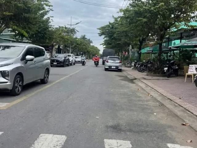 Nhà mặt phố bán tại Vĩnh Long