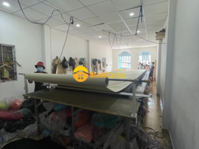 Nhà mặt phố bán