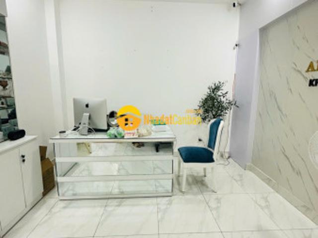 Nhà mặt phố bán