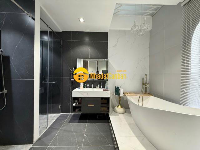 Nhà mặt phố bán