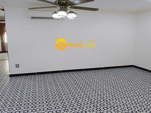 Nhà mặt phố bán