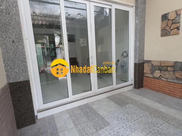 Nhà mặt phố bán