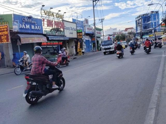 Nhà mặt phố bán