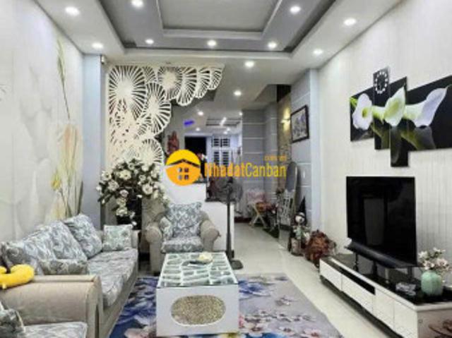 Nhà mặt phố bán