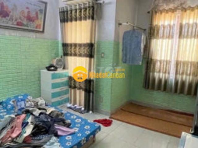 Nhà mặt phố bán