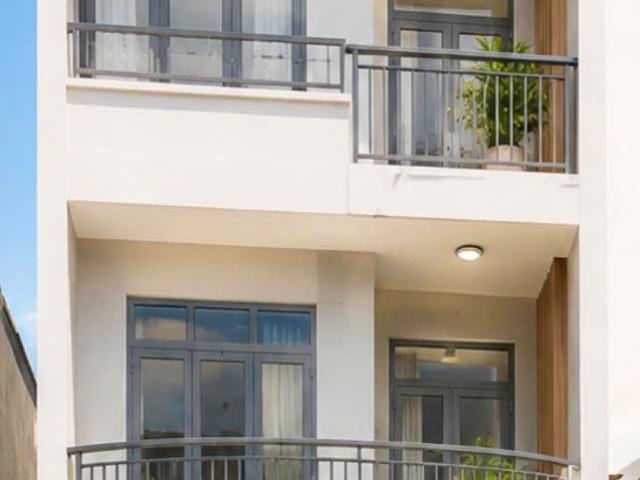 Nhà mặt phố bán