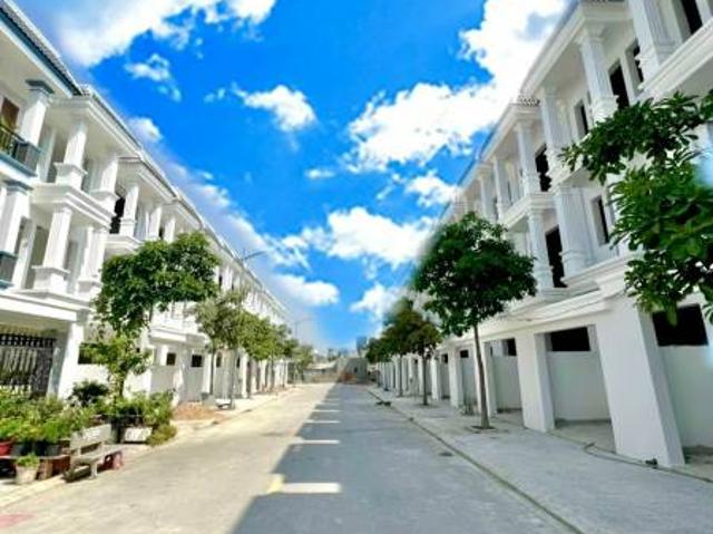 Nhà mặt phố bán tại Bình Dương