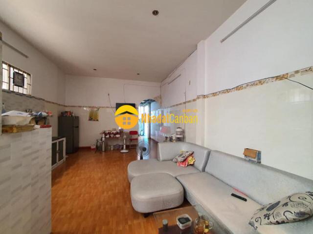 Nhà mặt phố bán