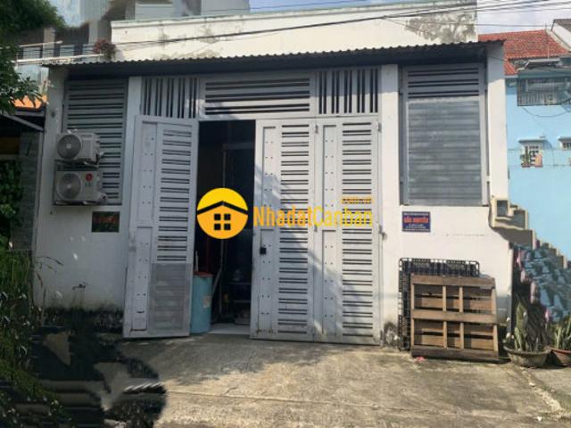 Nhà mặt phố bán
