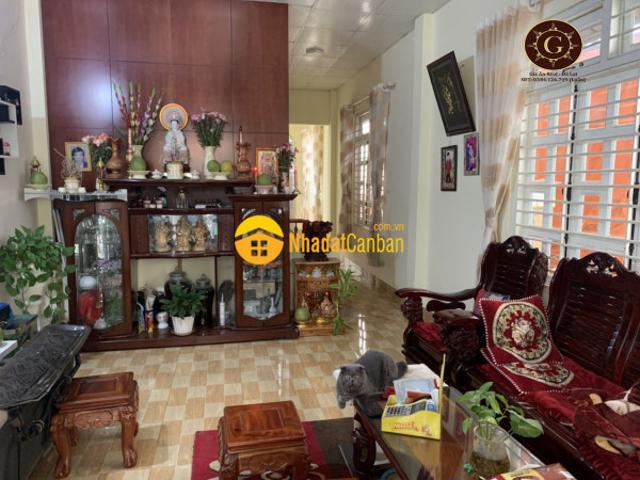 Nhà mặt phố bán