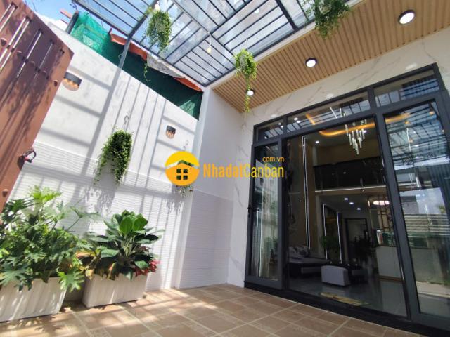 Nhà mặt phố bán