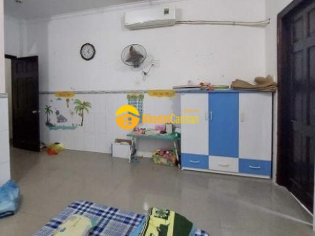 Nhà mặt phố bán