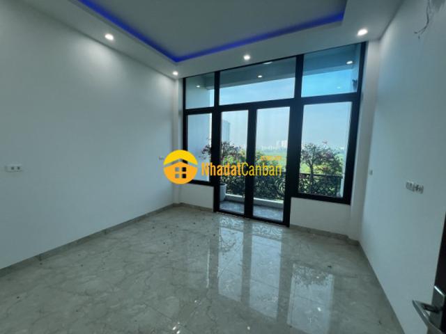 Nhà mặt phố bán
