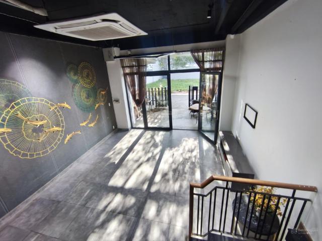 Nhà mặt phố bán