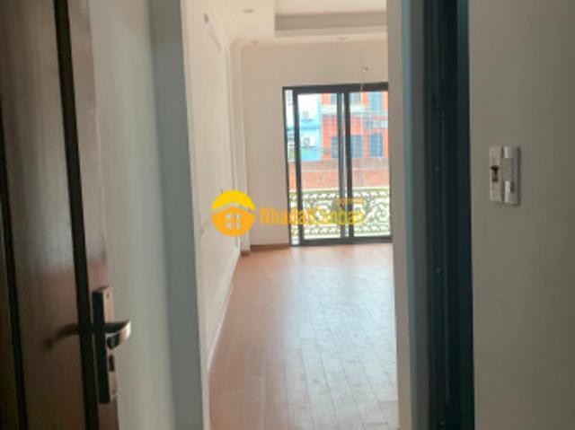 Nhà mặt phố bán