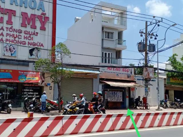 Nhà mặt phố bán tại Khuôn viên UBND Thành phố Hồ Chí Minh, Thành phố Hồ Chí Minh