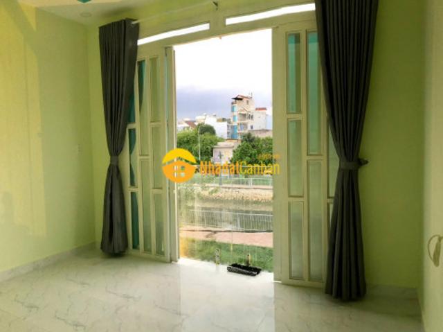 Nhà mặt phố bán