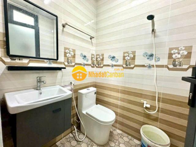 Nhà mặt phố bán