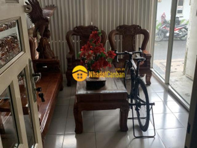 Nhà mặt phố bán