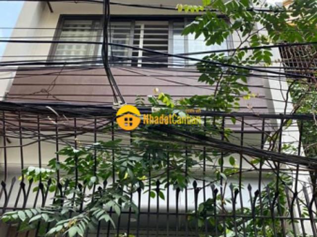 Nhà mặt phố bán