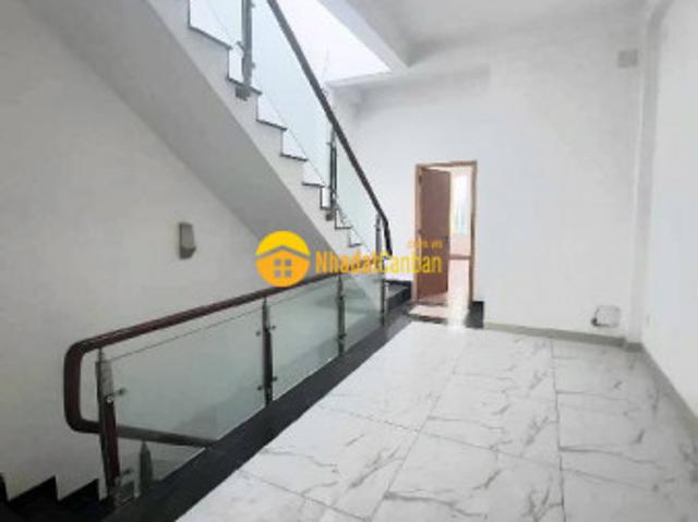 Nhà mặt phố bán