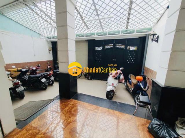 Nhà mặt phố bán