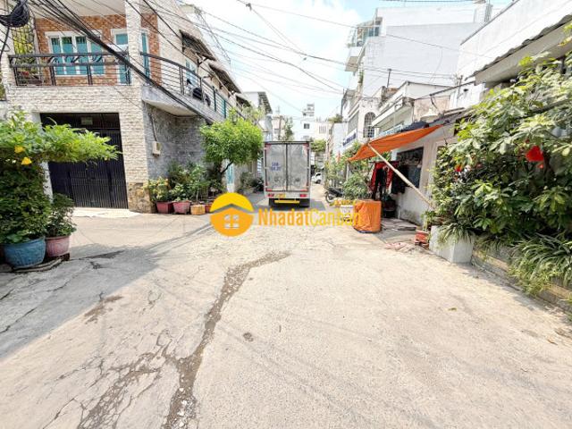 Nhà mặt phố bán