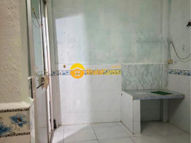 Nhà mặt phố bán