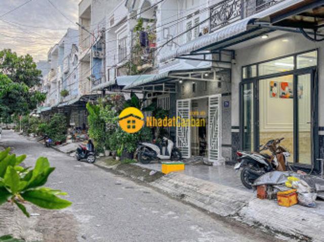 Nhà mặt phố bán