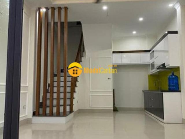 Nhà mặt phố bán