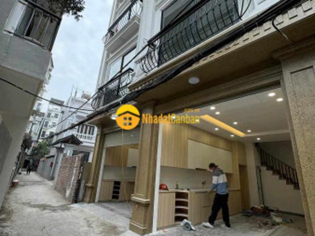 Nhà mặt phố bán