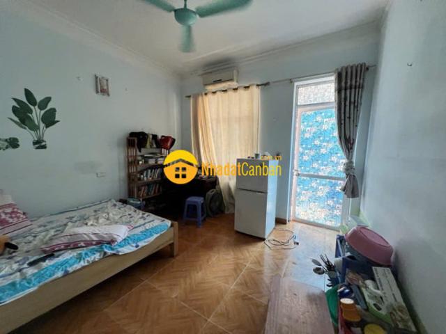 Nhà mặt phố bán