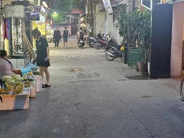 Nhà mặt phố bán tại Hoàn Kiếm, Hà Nội