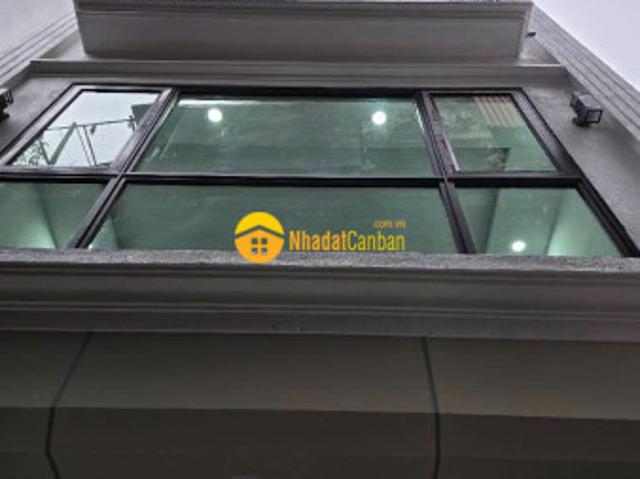 Nhà mặt phố bán