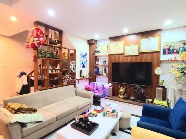 Nhà bán tại Hoàn Kiếm, Hà Nội