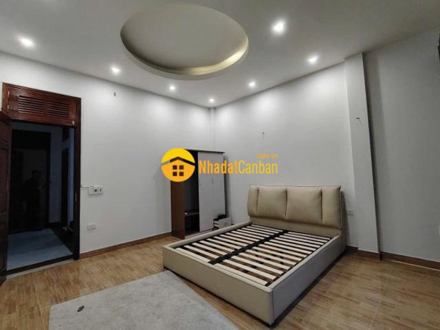 Nhà mặt phố bán