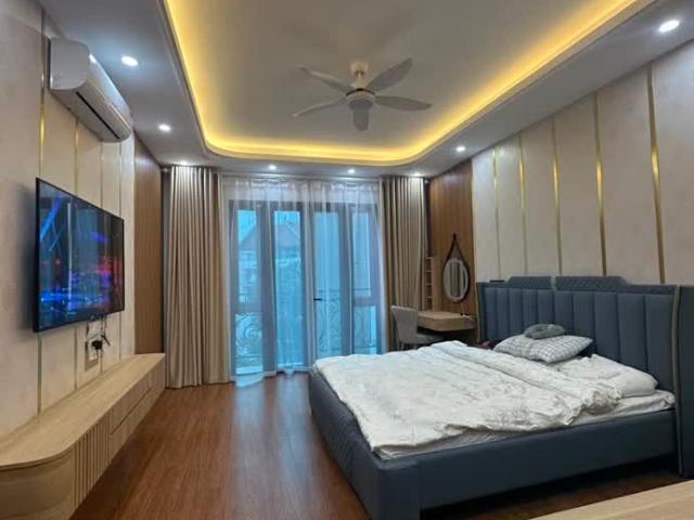 Nhà bán tại Hoàn Kiếm, Hà Nội
