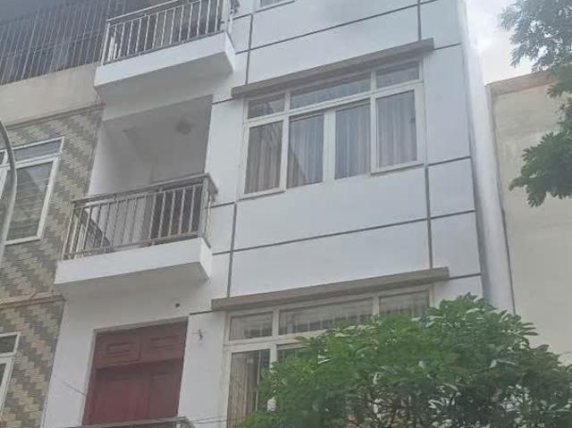 Nhà mặt phố bán tại Hoàn Kiếm, Hà Nội
