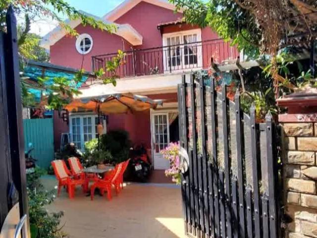 Nhà mặt phố bán