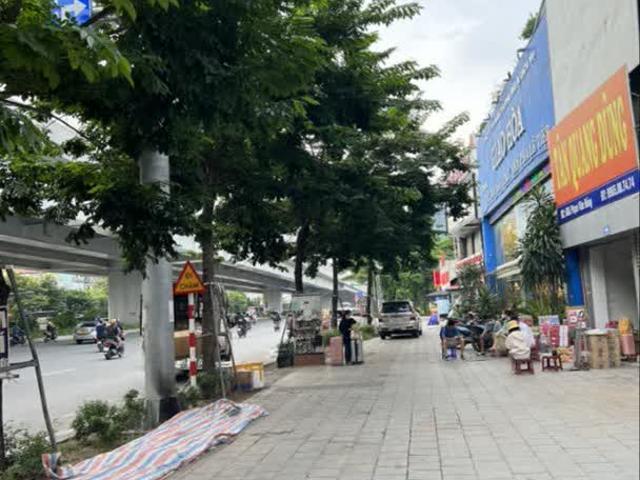 Nhà mặt phố bán tại Hoàn Kiếm, Hà Nội