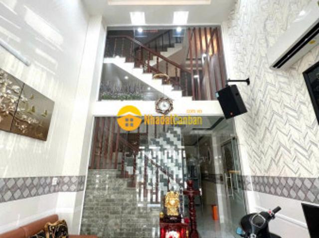Nhà mặt phố bán